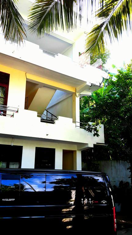 Holiday Inn Unawatuna Bagian luar foto