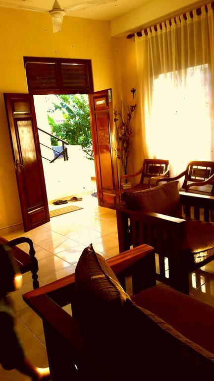 Holiday Inn Unawatuna Bagian luar foto